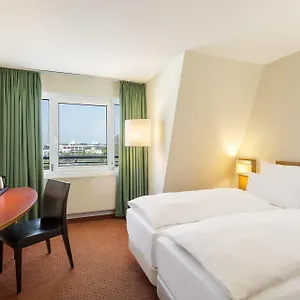 **** Hotel Nh Ost Deutschland
